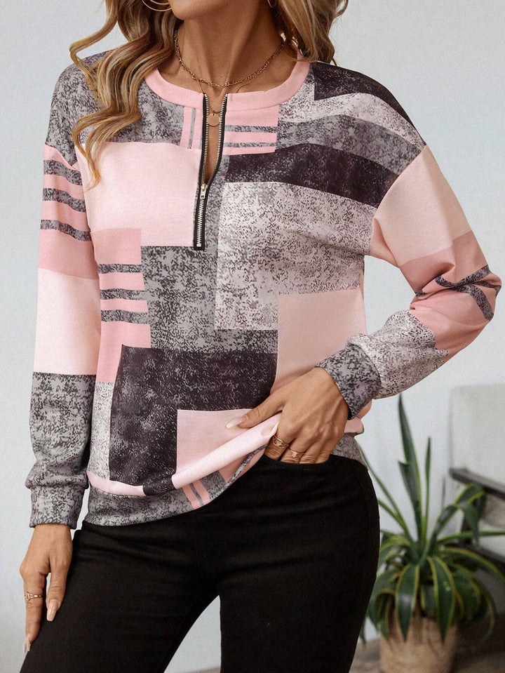 Sophia – Graphic zip sweater