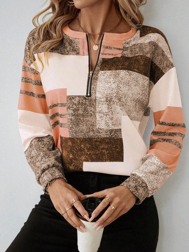 Sophia – Graphic zip sweater