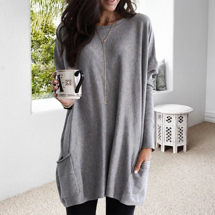 Mia – Soft tunic sweater with practical pockets