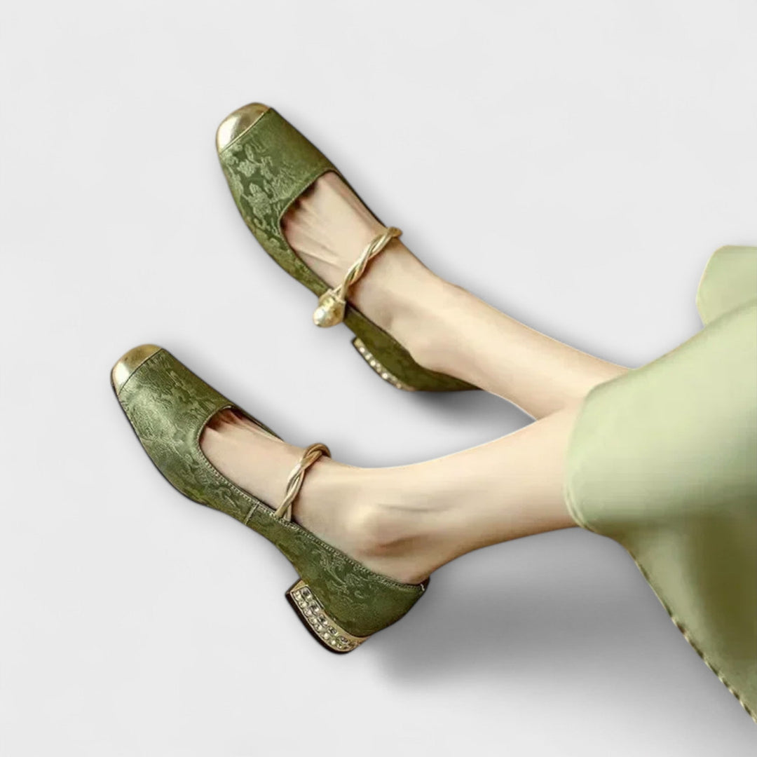 Veneta - Elegant Non-Slip Shoes