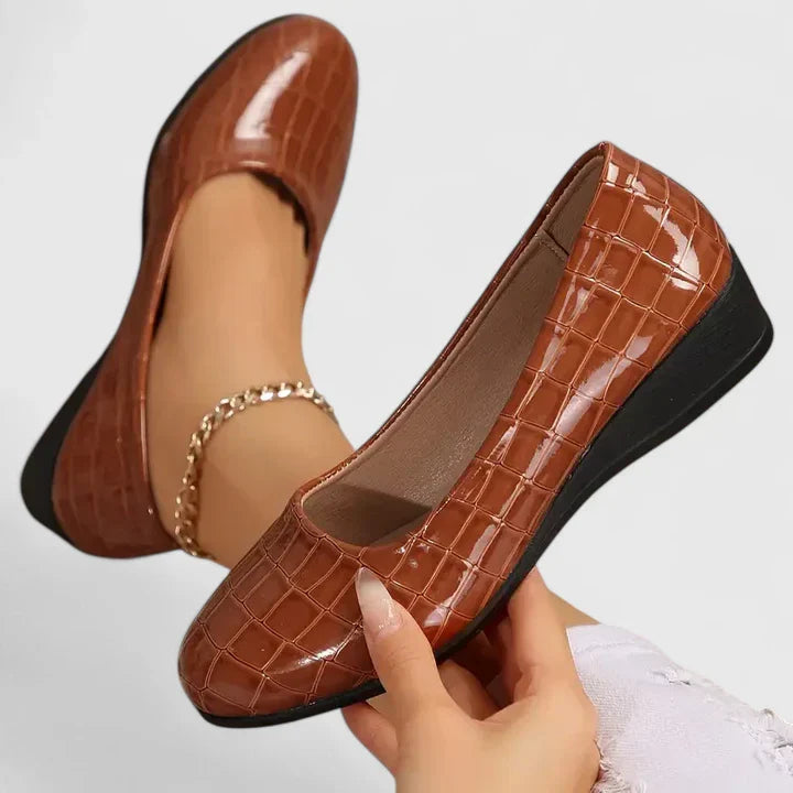 Zoe - Orthopedic Shoes