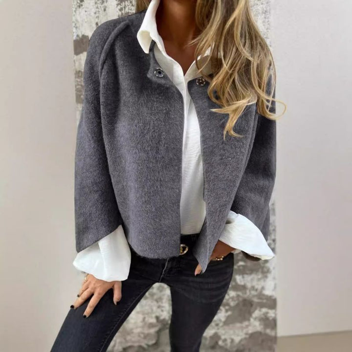 Emma – Short jacket with elegantly flared sleeves